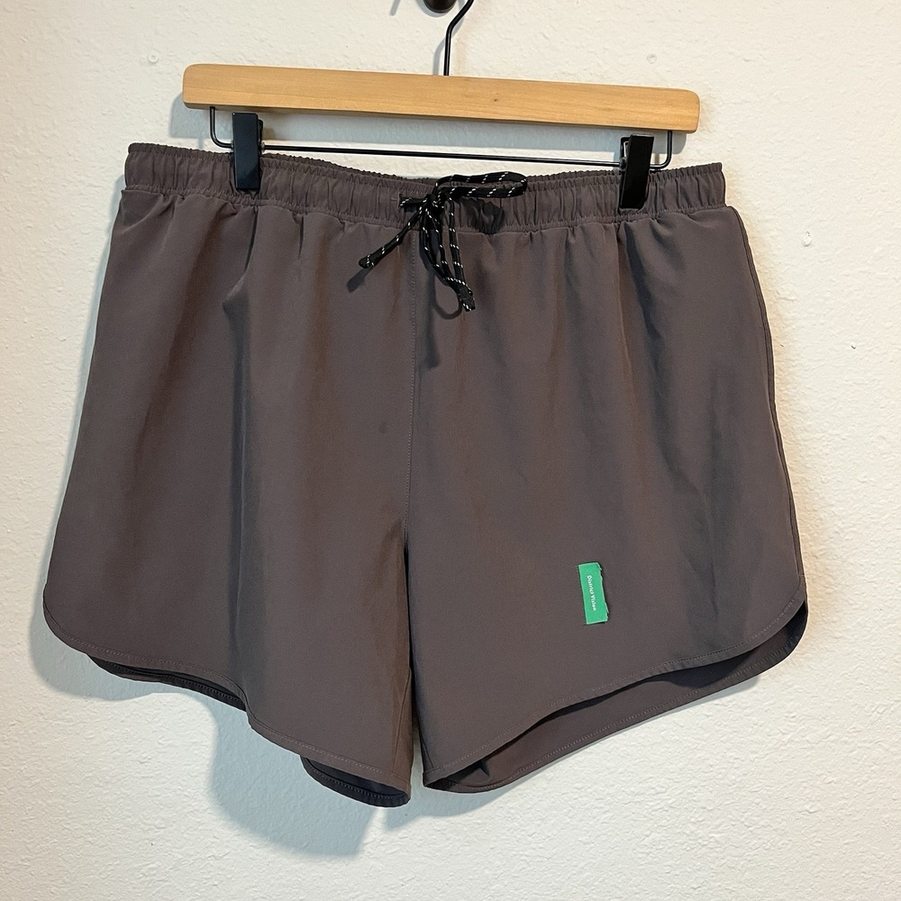 District Vision Men's 5" Training Shorts Size XL Dark Taupe Lined Athletic